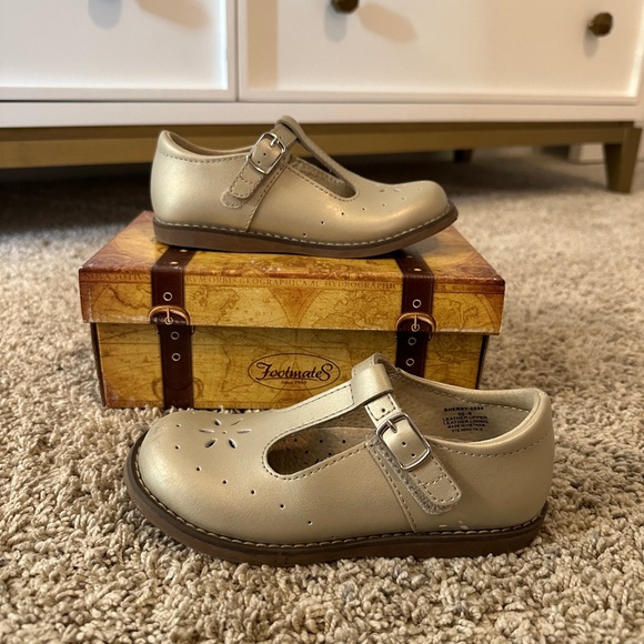 Footmates Sherry Mary Jane - sz 10.5 - Picture 4 of 8